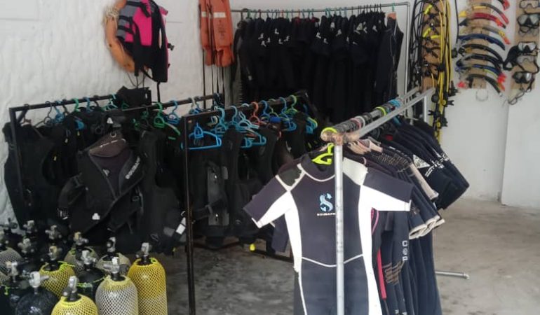 SCUBA DIVING (1-2 DAYS)